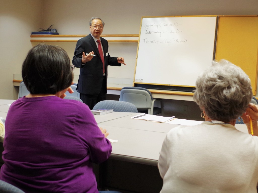 Peter Lee teaching class