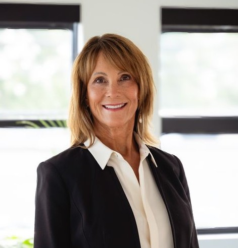 Kristin Johnston, B.A., BC-HIS, a HearingLoss.com®-Certified Provider located at Comprehensive Ear & Hearing in Grand Haven, MI.